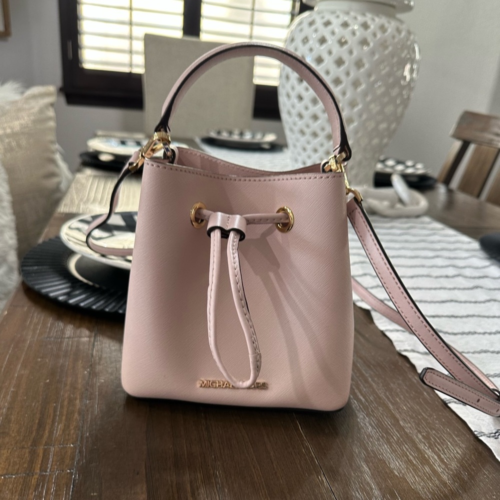 Micheal Kors bag